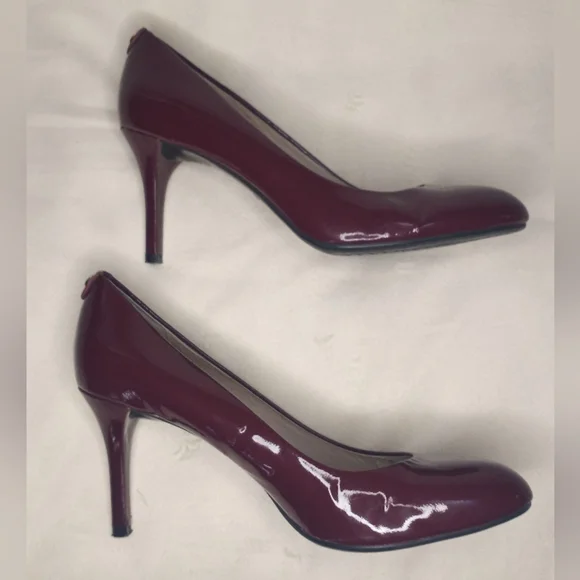 Micheal Kors Classic Burgundy Red Patent Leather Casual Pump NWOB 9.5 - Picture 6 of 9